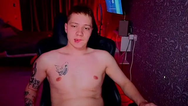 Snapshot of Karl_Night_ chatting on April 6, 4:19 pm Karl Night online show from April 6, 4:19 pm