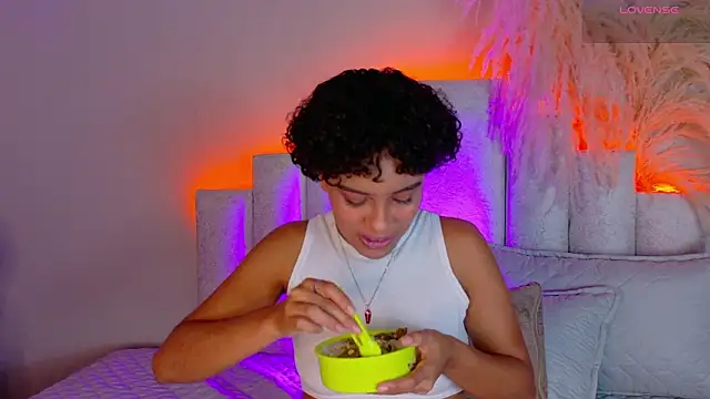 BeckaBlue online show from March 7, 1:30 pm