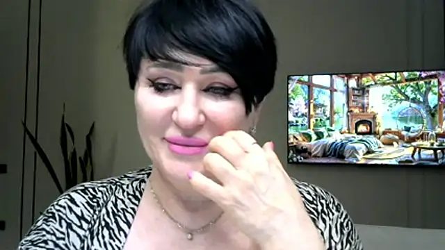 Kleotempt online show from April 5, 6:05 pm