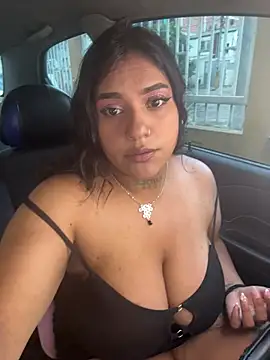 Nahomy firee online show from March 23, 7:07 pm