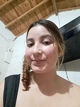 Snapshot of Estelle_Noir chatting on March 11, 4:24 pm Estelle Noir online show from March 11, 4:24 pm