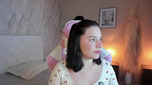 Snapshot of Dollhell chatting on February 25, 11:09 am Dollhell online show from February 25, 11:09 am