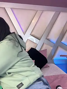 Ashleeyprincess01 online show from March 18, 12:19 pm