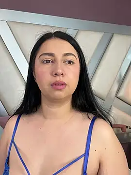 Ashleeyprincess01 online show from April 3, 1:20 pm