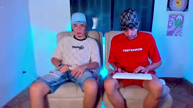 alex and christhoper online show from March 25, 4:40 am