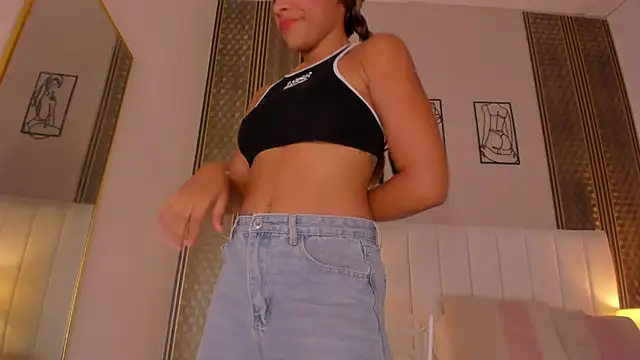 sheila x online show from March 25, 6:36 pm