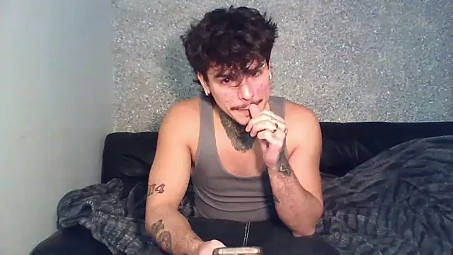 SNAKEARM online show from February 27, 11:16 pm