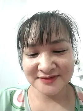 Snapshot of Jeassi-sica01 chatting on May 25, 2:56 pm Jeassi-sica01 online show from May 25, 2:56 pm