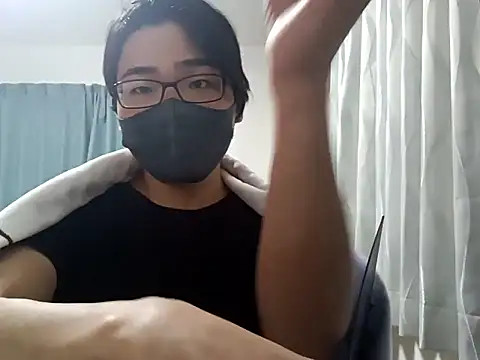 Snapshot of koarannkunn chatting on April 23, 10:14 am koarannkunn online show from April 23, 10:14 am