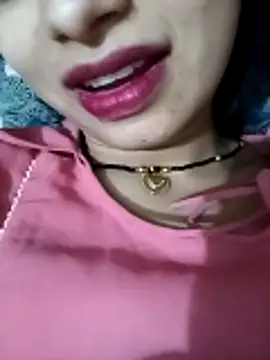 Snapshot of Rashmika_Mandana chatting on May 7, 8:25 pm Rashmika Mandana online show from May 7, 8:25 pm
