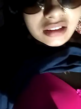 Snapshot of Rashmika_Mandana chatting on May 14, 8:43 am Rashmika Mandana online show from May 14, 8:43 am