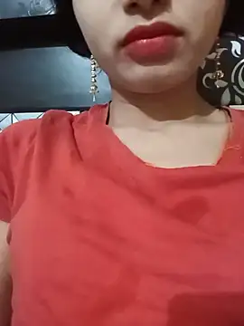 Snapshot of Rashmika_Mandana chatting on May 16, 11:14 pm Rashmika Mandana online show from May 16, 11:14 pm