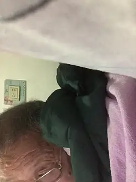 yaocaobi8 online show from March 23, 12:42 pm