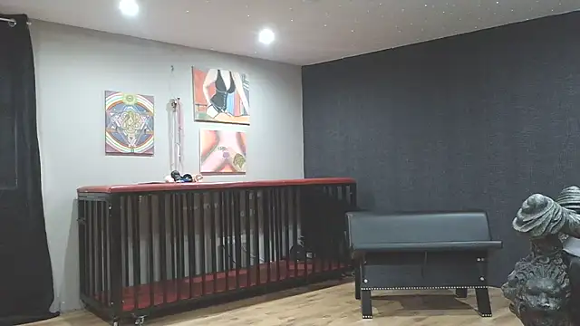 Snapshot of meesteresTirza chatting on March 1, 12:51 pm meesteresTirza online show from March 1, 12:51 pm