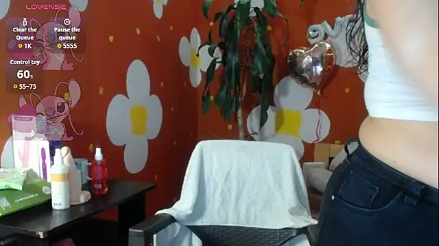 VirellaAshford online show from April 16, 10:16 am