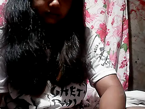 Snapshot of Flowerbebe chatting on March 3, 6:14 pm Flowerbebe online show from March 3, 6:14 pm