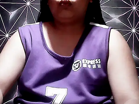 Snapshot of Flowerbebe chatting on May 23, 6:56 pm Flowerbebe online show from May 23, 6:56 pm