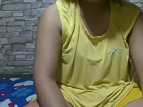 Snapshot of Flowerbebe chatting on July 20, 9:34 am Flowerbebe online show from July 20, 9:34 am
