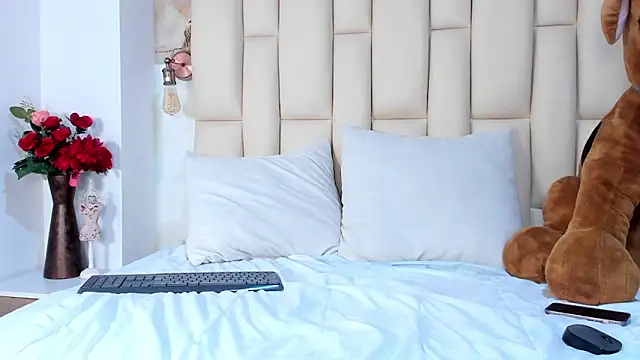 shelseanova online show from March 2, 1:08 am