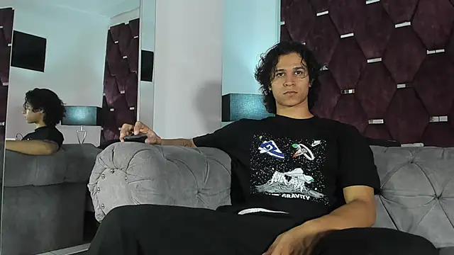 TonyBenedetti online show from April 8, 7:36 pm