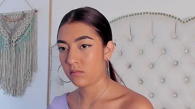 Snapshot of Sara_funy chatting on February 26, 1:10 pm Sara funy online show from February 26, 1:10 pm