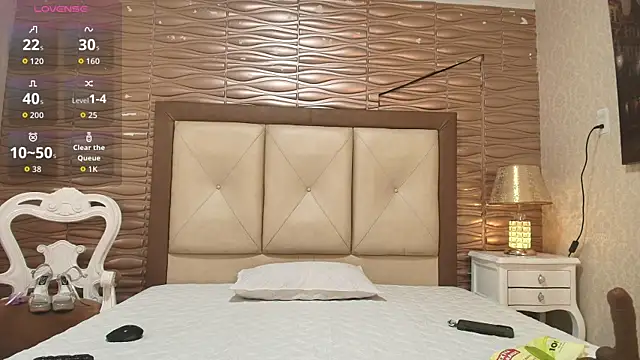 Sammantha hotx online show from April 11, 8:24 pm