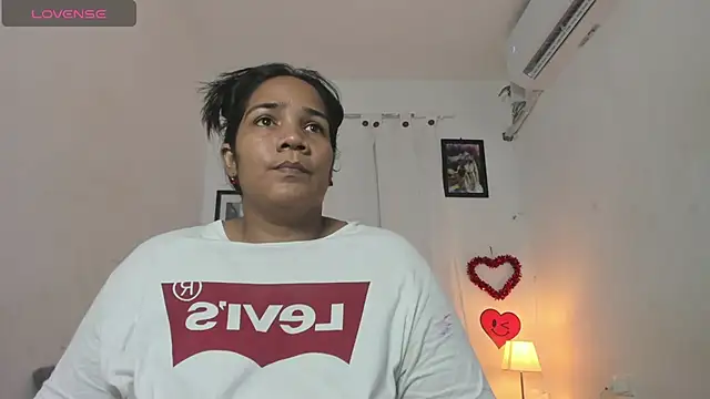 Snapshot of mariana_villa72 chatting on June 24, 2:16 pm mariana villa72 online show from June 24, 2:16 pm