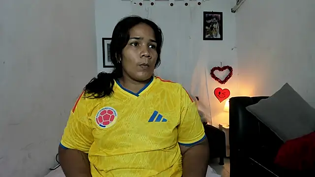 Snapshot of mariana_villa72 chatting on July 7, 12:53 pm mariana villa72 online show from July 7, 12:53 pm
