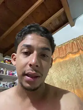 Snapshot of keduzape chatting on April 29, 1:59 pm keduzape online show from April 29, 1:59 pm
