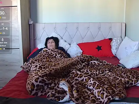 Snapshot of tess1980 chatting on February 27, 7:08 am tess1980 online show from February 27, 7:08 am