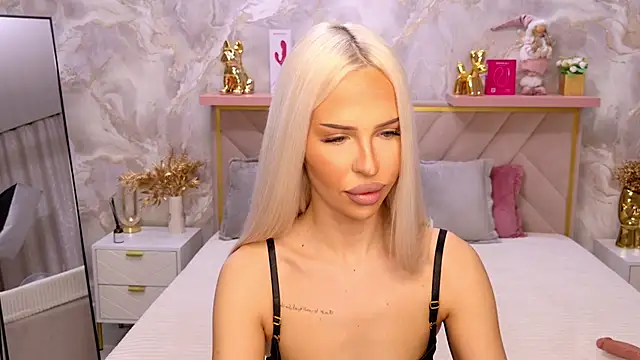 EvaXElfi online show from April 13, 12:38 am