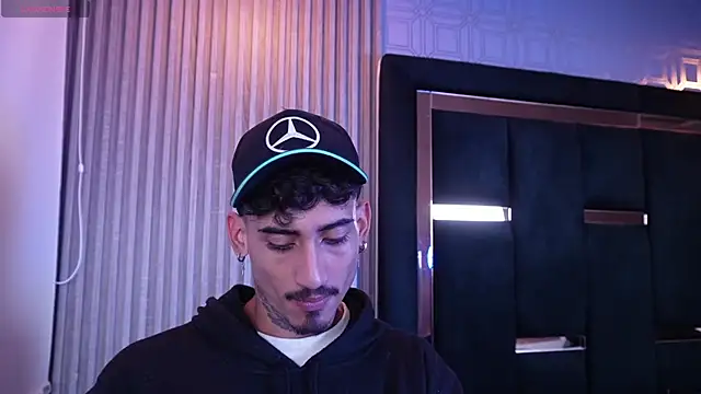 Dark Eros  online show from April 12, 3:22 am