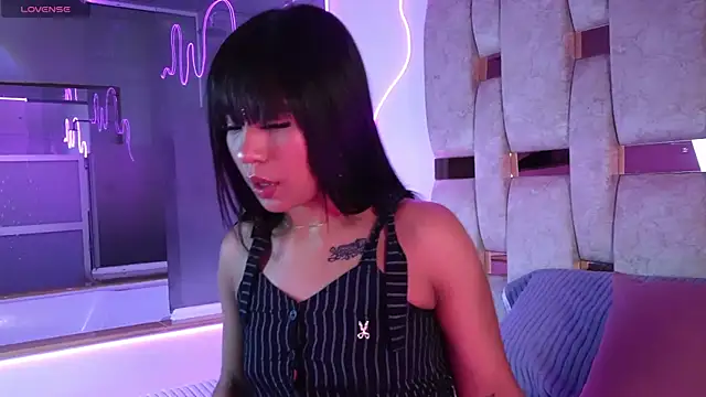 Petitte Mussa online show from April 18, 4:05 am