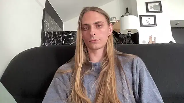 Snapshot of mi_chyort chatting on April 24, 2:30 pm mi chyort online show from April 24, 2:30 pm