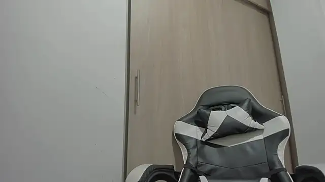 Axel  Blaze online show from March 14, 1:27 pm