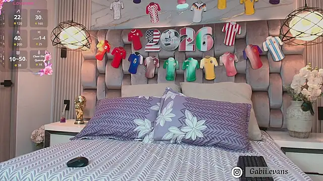 gabyevans4 online show from June 13, 12:14 pm