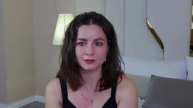 Snapshot of HelenaMarble chatting on March 4, 12:27 am HelenaMarble online show from March 4, 12:27 am