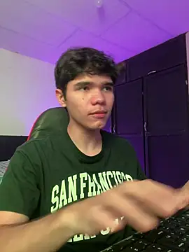 Camii pink online show from March 5, 6:15 pm