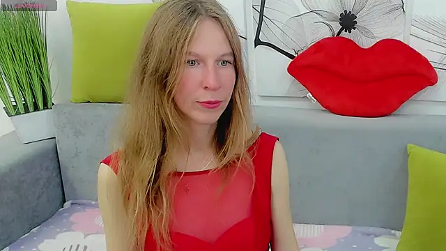 Snapshot of Mira_XOo chatting on June 1, 2:08 pm Mira XOo online show from June 1, 2:08 pm