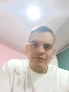 Snapshot of Edwin_Q chatting on July 6, 4:53 am Edwin Q online show from July 6, 4:53 am