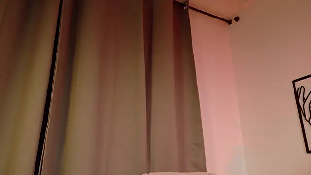 Mia Benett  online show from March 20, 2:22 pm