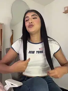 Snapshot of Misty-kat chatting on April 27, 6:06 pm Misty-kat online show from April 27, 6:06 pm