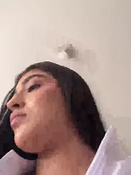 Snapshot of Misty-kat chatting on May 1, 7:29 pm Misty-kat online show from May 1, 7:29 pm
