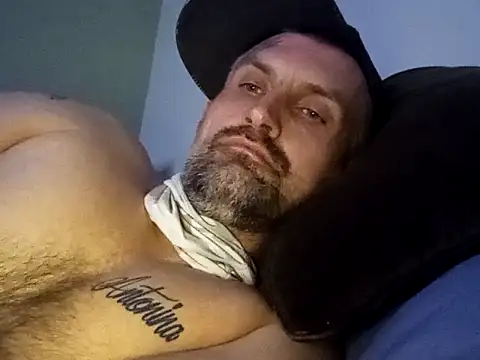 Viciouzz1 online show from May 2, 7:46 am