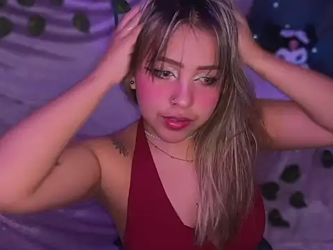 Snapshot of Moon_Velvet_ chatting on February 25, 7:12 pm Moon Velvet online show from February 25, 7:12 pm