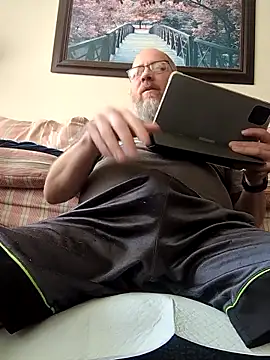Snapshot of WorthingtonM3 chatting on May 2, 9:20 pm WorthingtonM3 online show from May 2, 9:20 pm