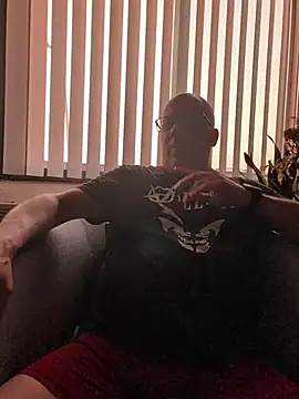 Snapshot of WorthingtonM3 chatting on July 29, 12:42 am WorthingtonM3 online show from July 29, 12:42 am