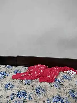Snapshot of NeetuKumri chatting on May 18, 6:36 pm NeetuKumri online show from May 18, 6:36 pm