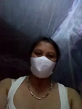 Snapshot of Heylen_hooo chatting on April 20, 1:58 pm Heylen hooo online show from April 20, 1:58 pm
