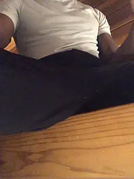 EricSwainn901 online show from March 19, 8:29 am